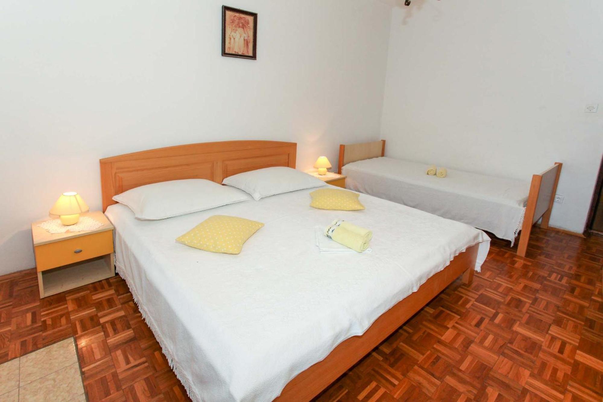 Apartmani Mila باغ المظهر الخارجي الصورة