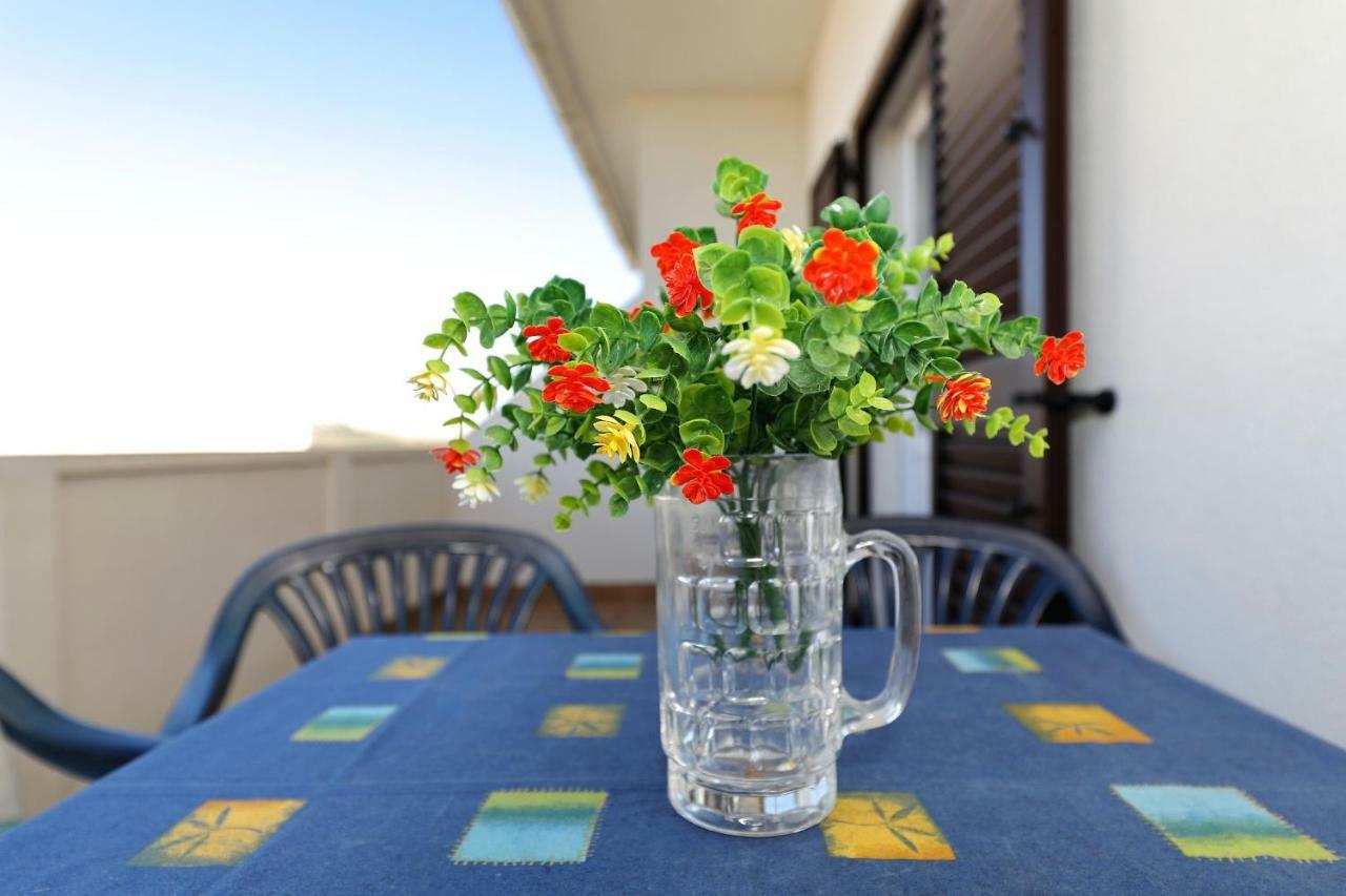 Apartmani Mila باغ المظهر الخارجي الصورة