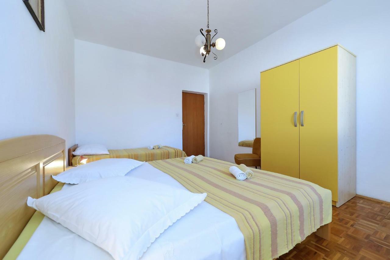 Apartmani Mila باغ المظهر الخارجي الصورة