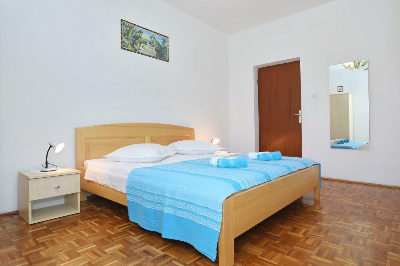 Apartmani Mila باغ المظهر الخارجي الصورة